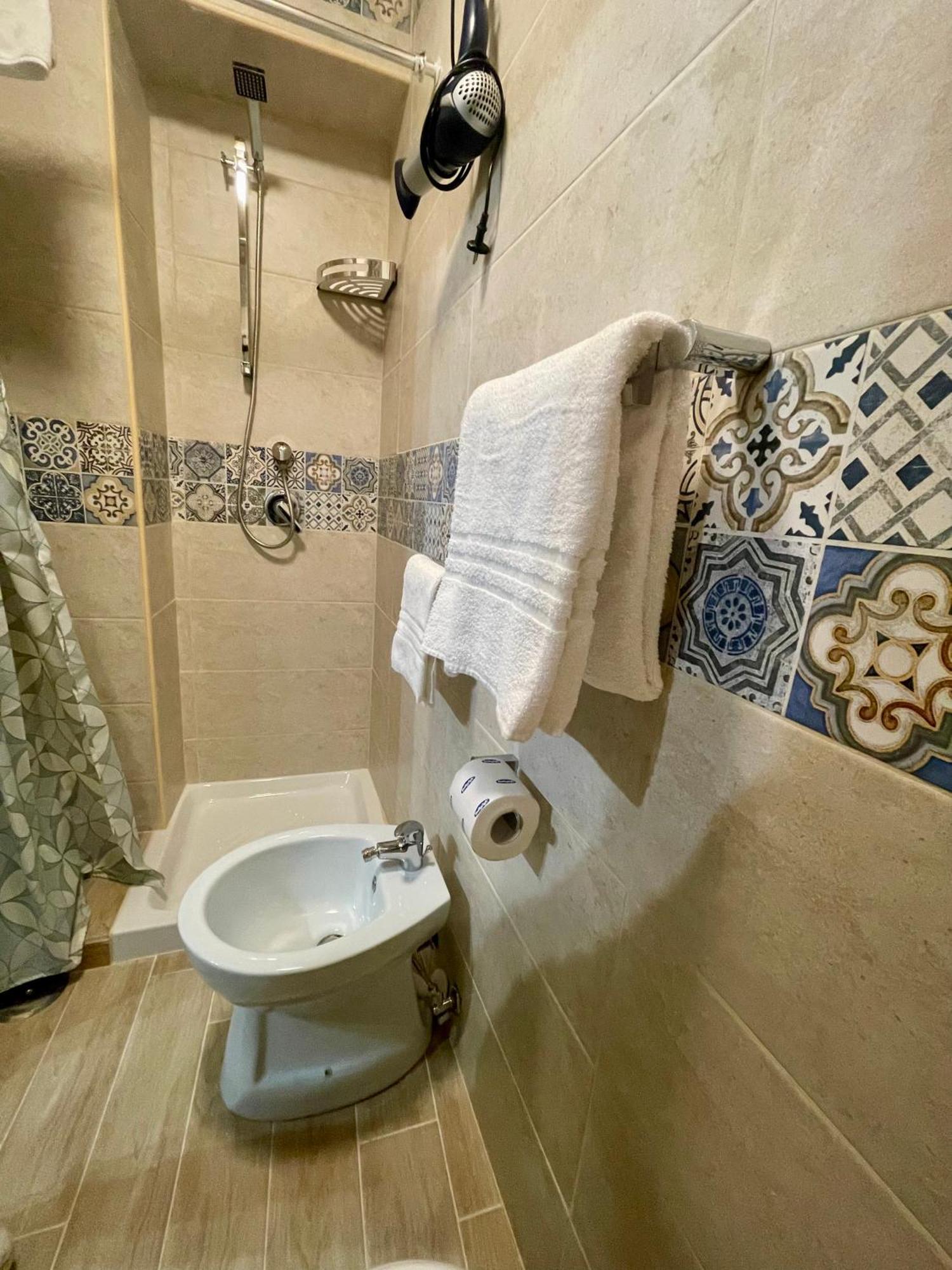 Bellebbuono Apartment เนเปิลส์ ภายนอก รูปภาพ